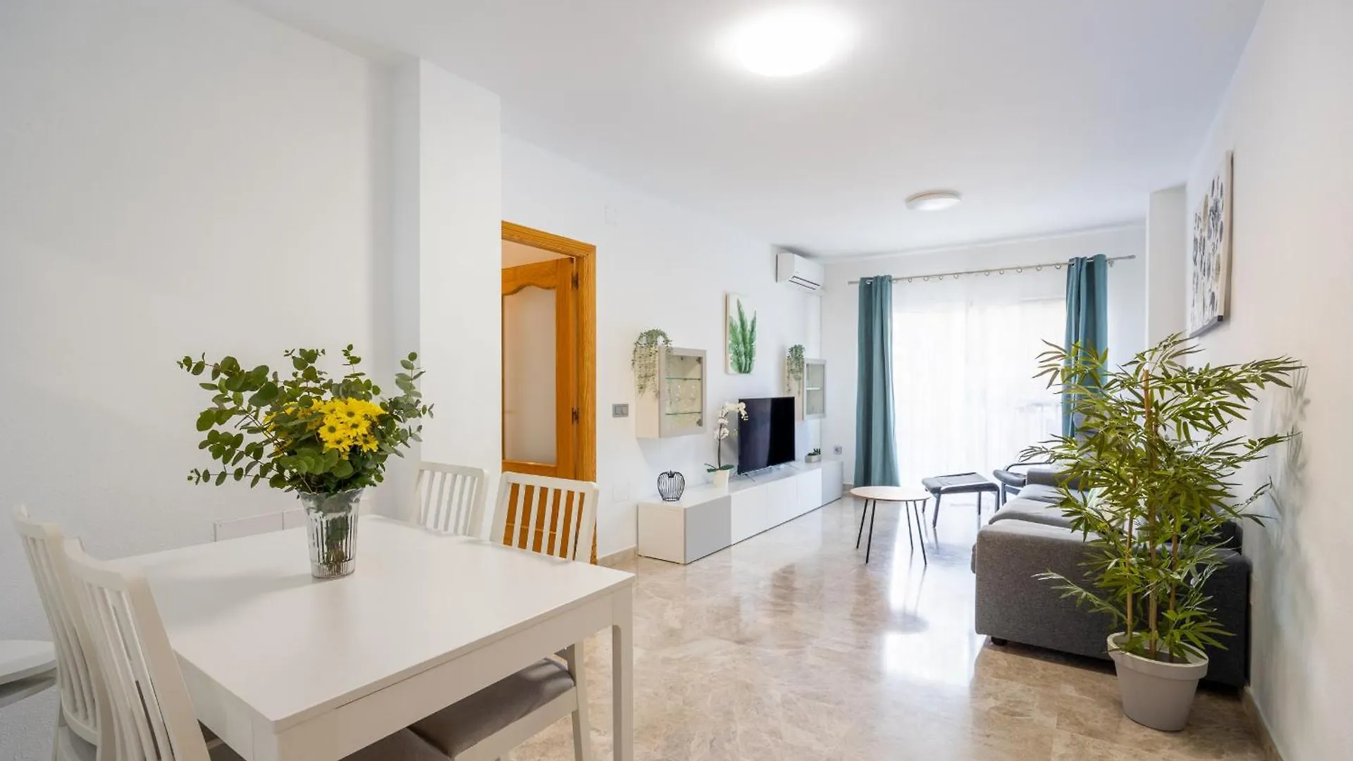 Apartamento Ninfa - Wifi, Piscina, A/C, Lavadora, Silla De Ruedas Bienvenidas Fuengirola